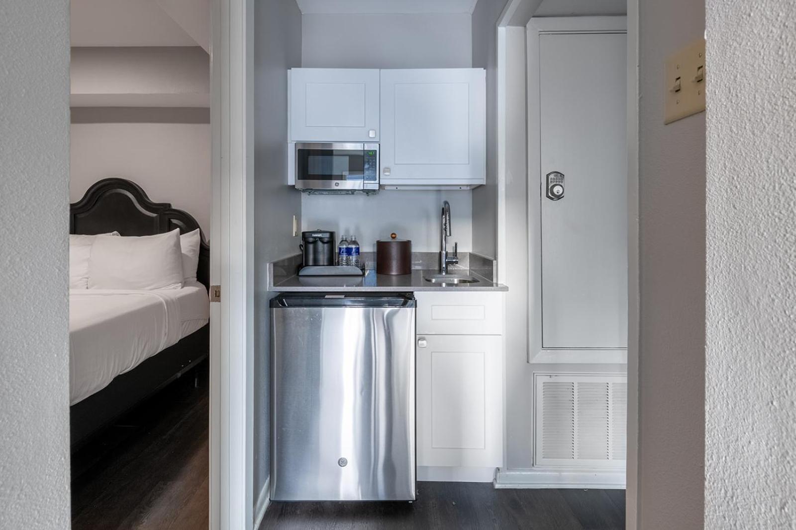 French Quarter Suites Hotel La Nouvelle-Orléans Extérieur photo