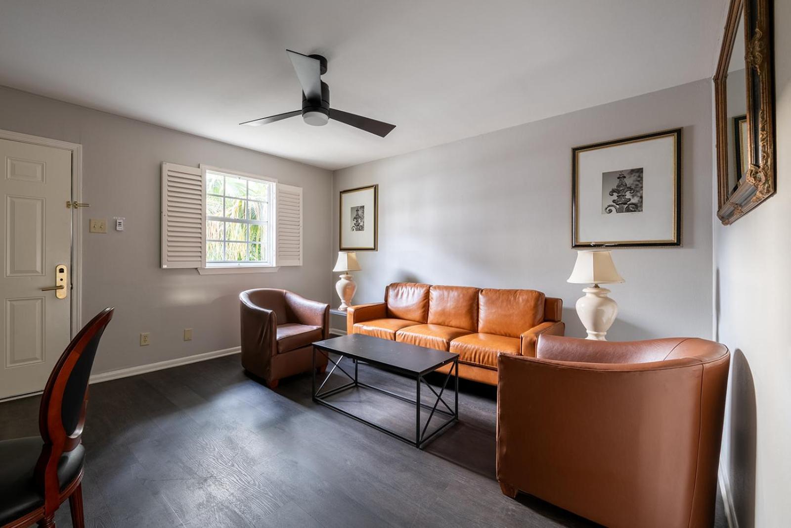 French Quarter Suites Hotel La Nouvelle-Orléans Extérieur photo