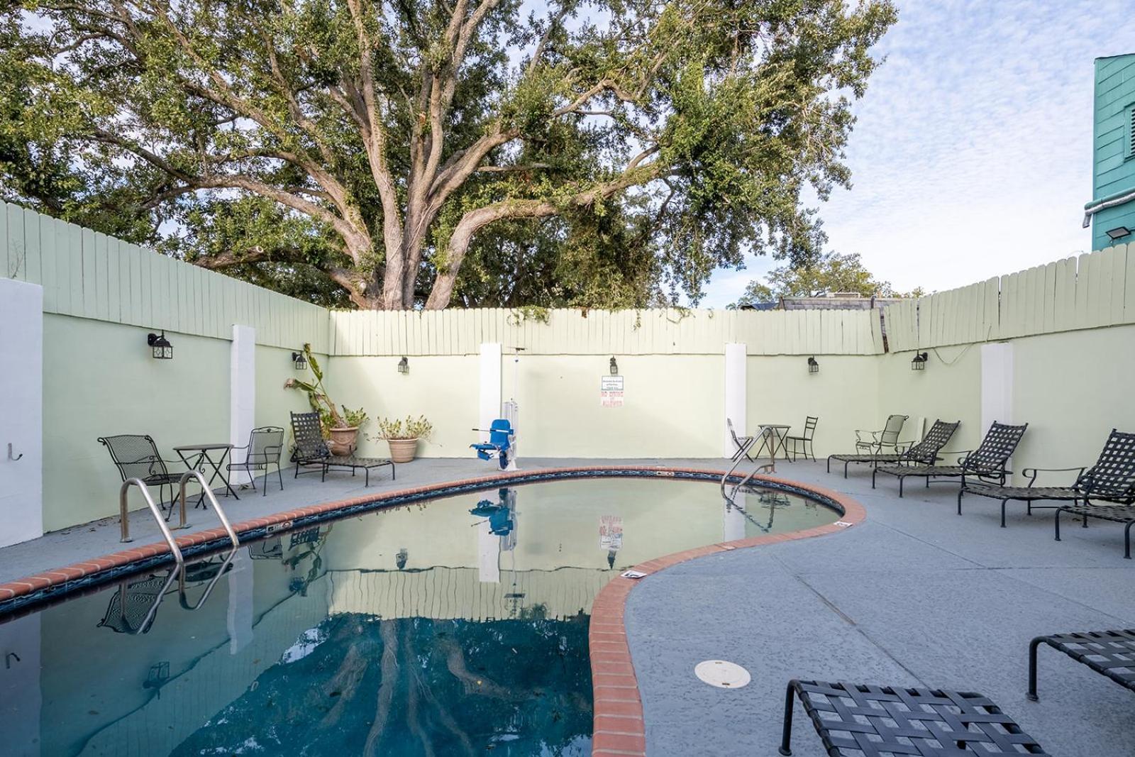 French Quarter Suites Hotel La Nouvelle-Orléans Extérieur photo