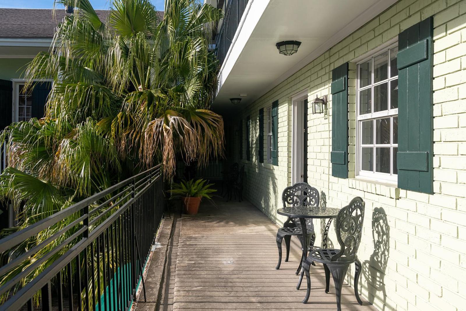 French Quarter Suites Hotel La Nouvelle-Orléans Extérieur photo